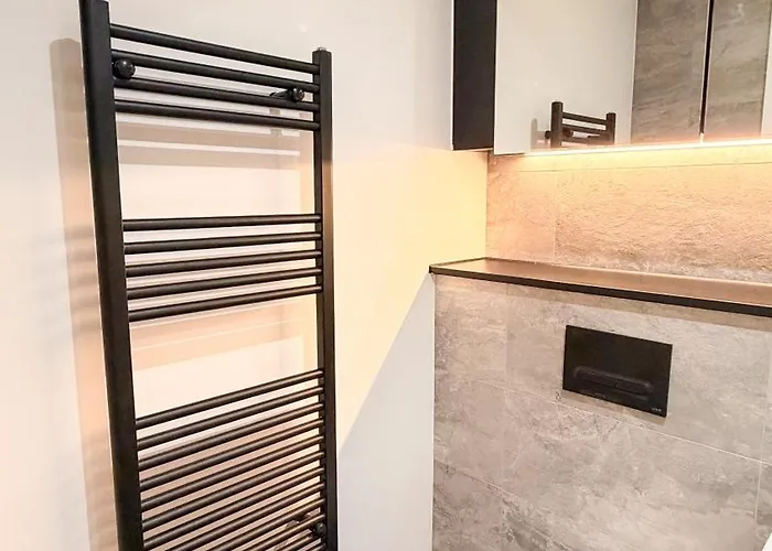 2Br 2Ba Apartment In The Heart Of Manchester